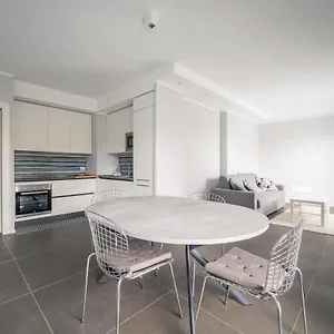 https://appartamento-scirocco-riccione.emilia-romagnahotels.net